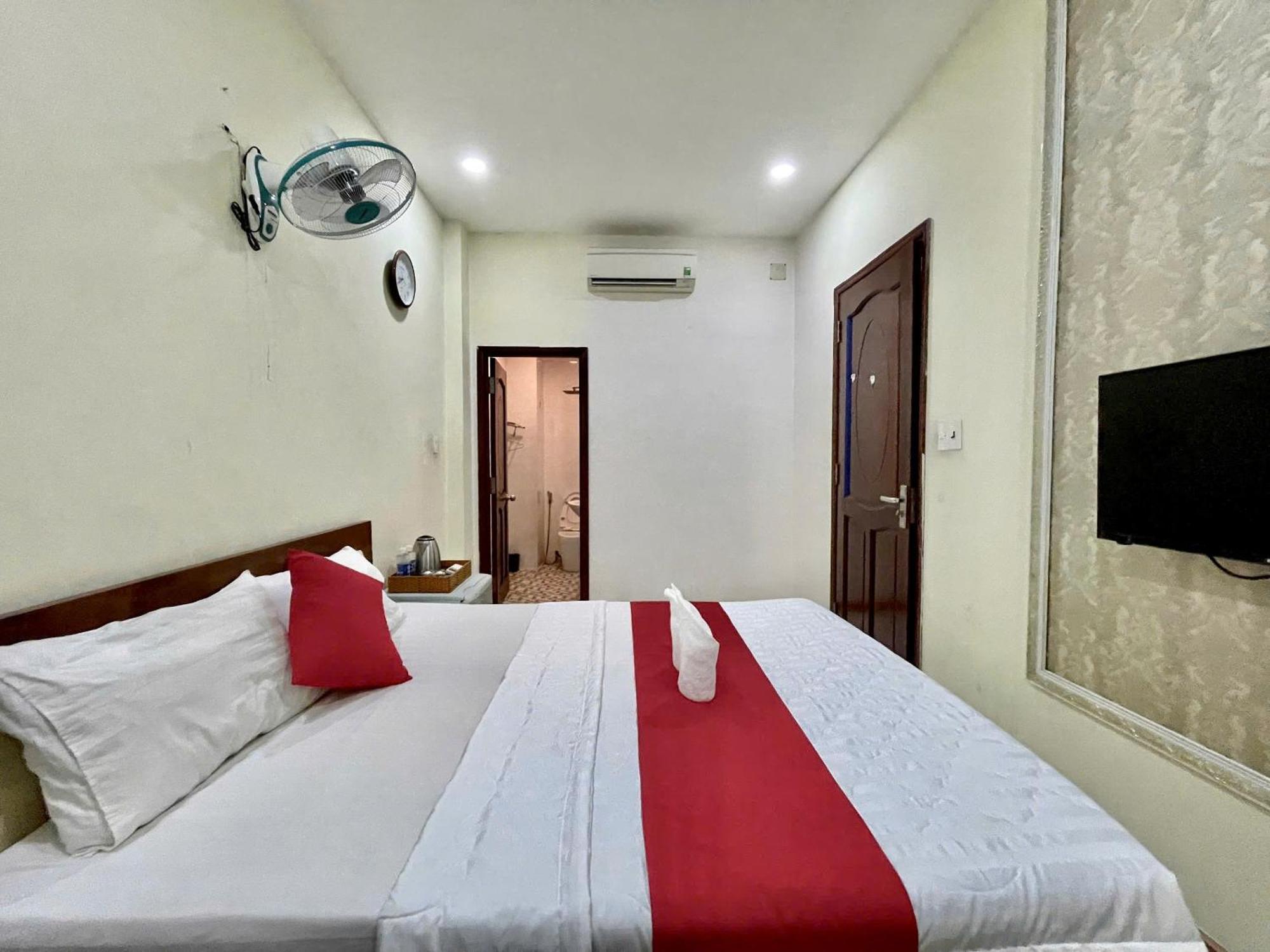 Nhu Y Hotel Ho Chi Minh City Exterior photo